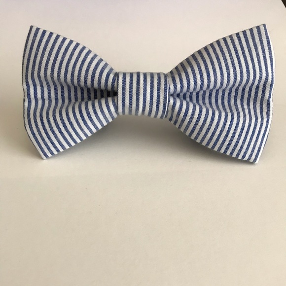 Four Black Paws Other - Dog/Cat Bow Tie Blue/White Stripe Velcro